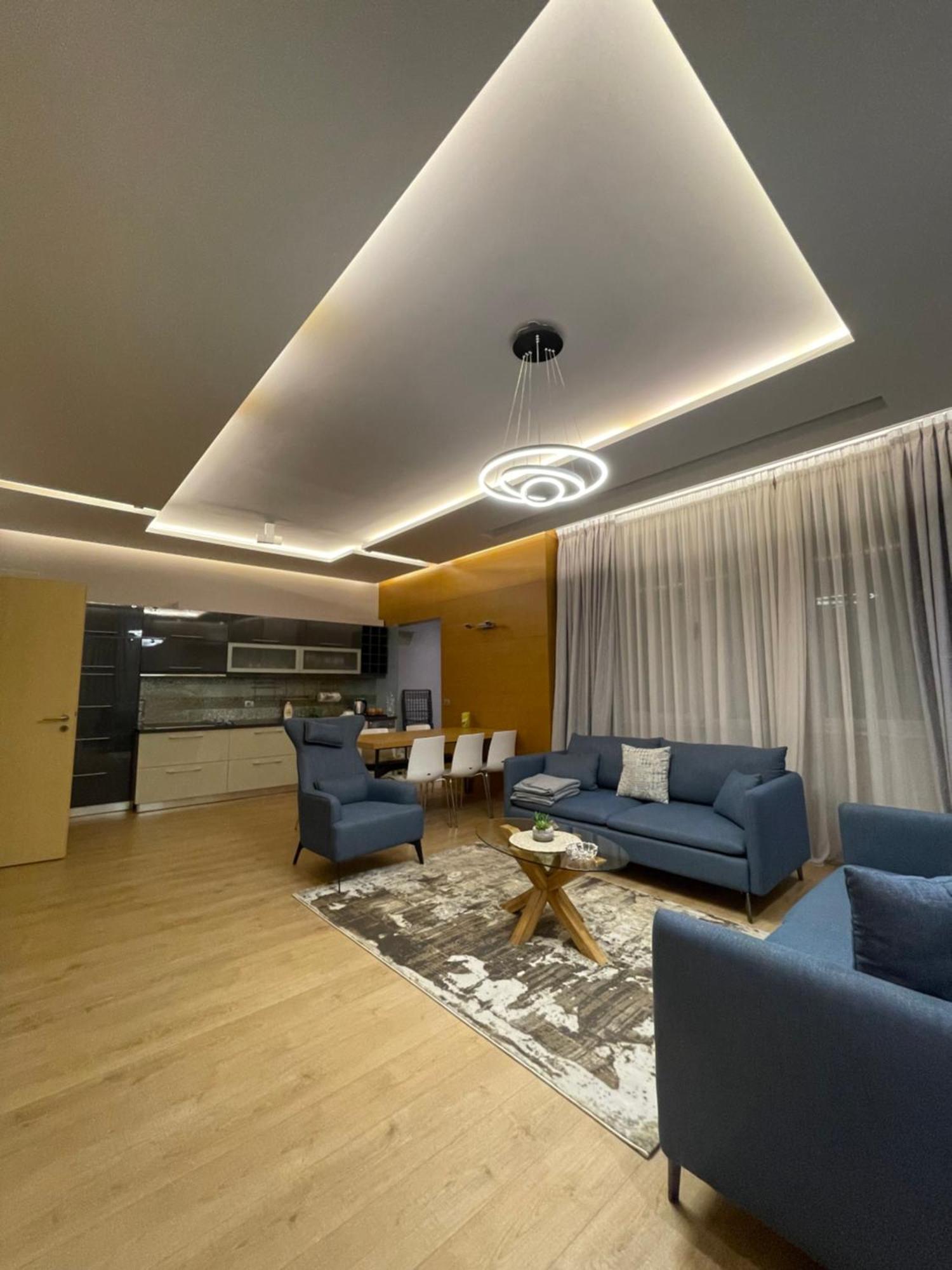 Lux Apartment Tiranë Luaran gambar