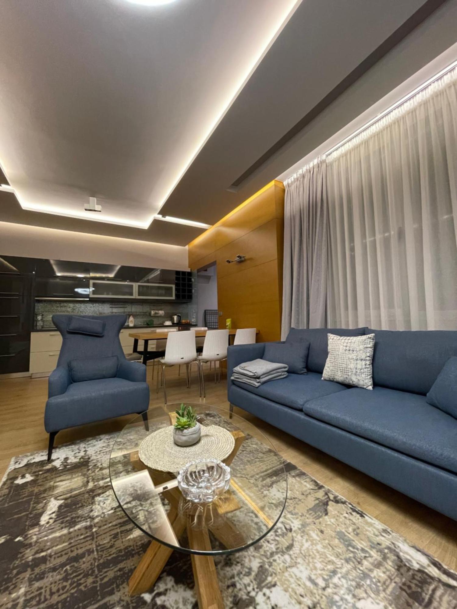 Lux Apartment Tiranë Luaran gambar